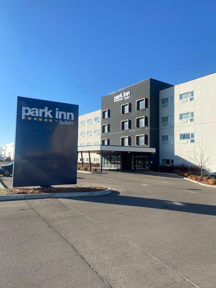 Park Inn By Radisson Edmonton Airport ليدوك المظهر الخارجي الصورة