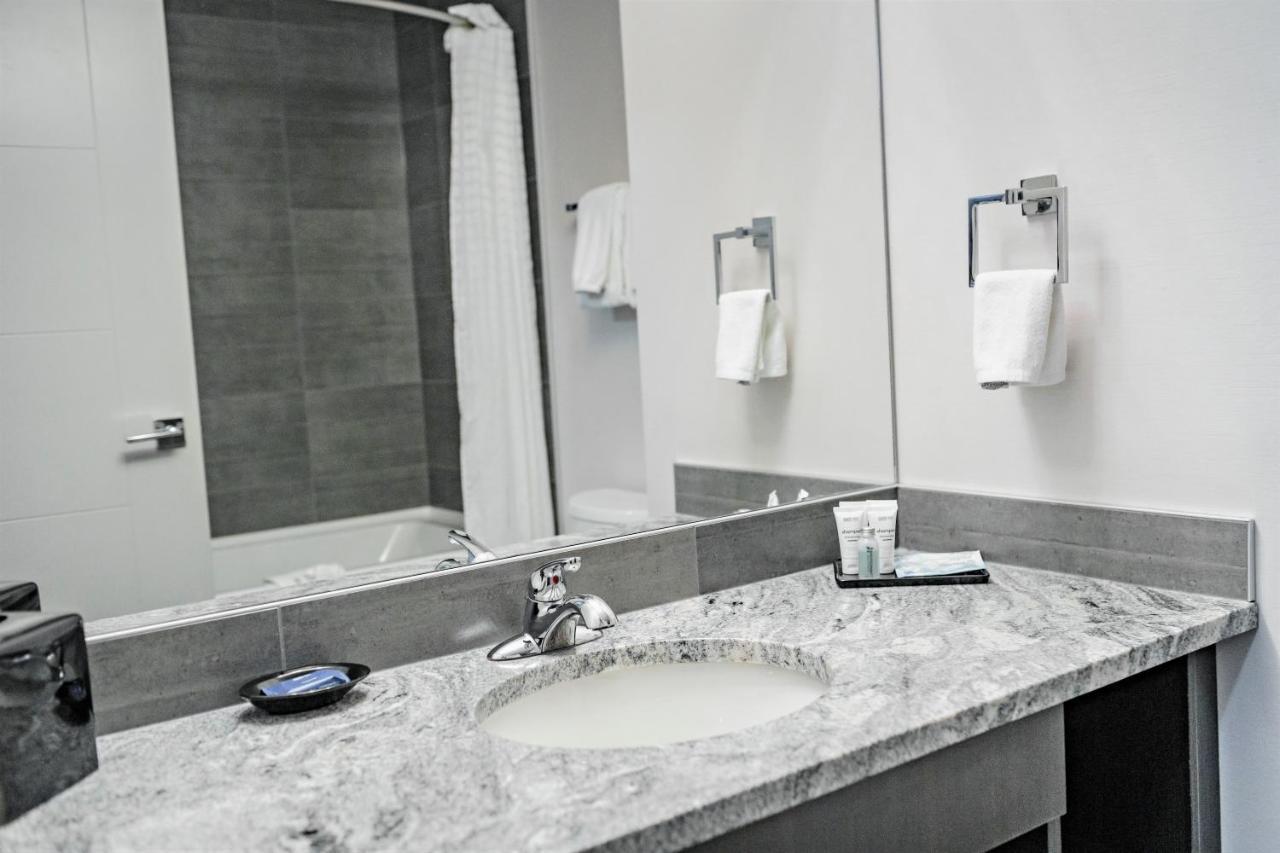 Park Inn By Radisson Edmonton Airport ليدوك المظهر الخارجي الصورة